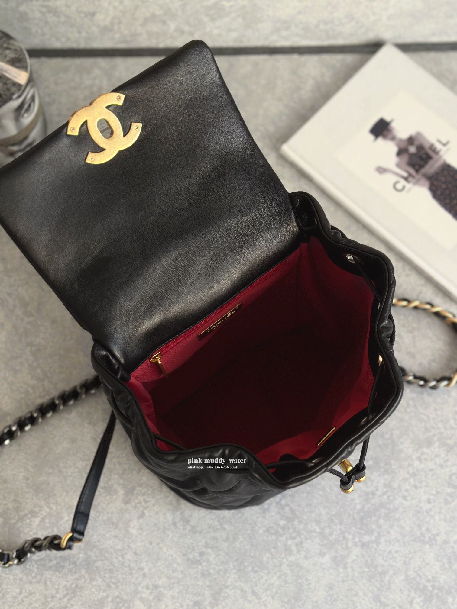 CHANEL19Bag 24C Resort Collection