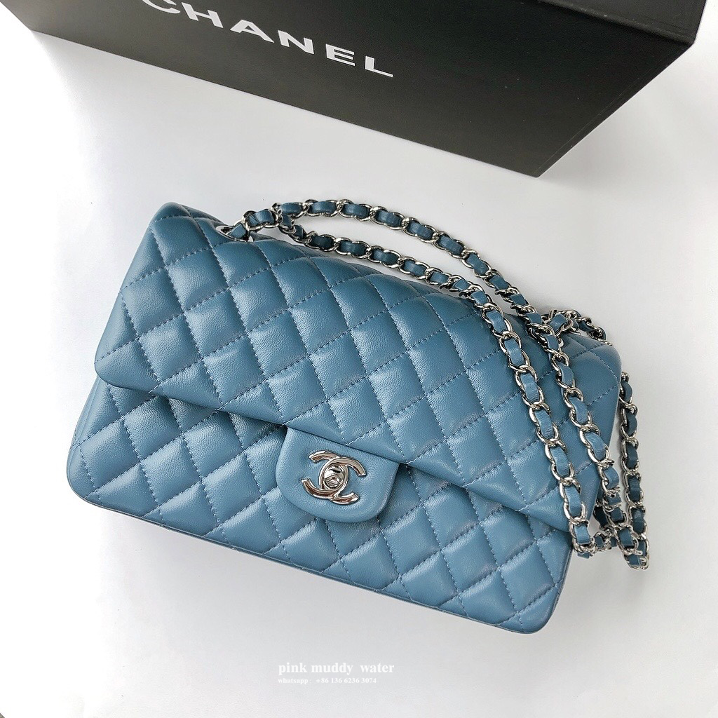 CHANEL Classic Flap CF