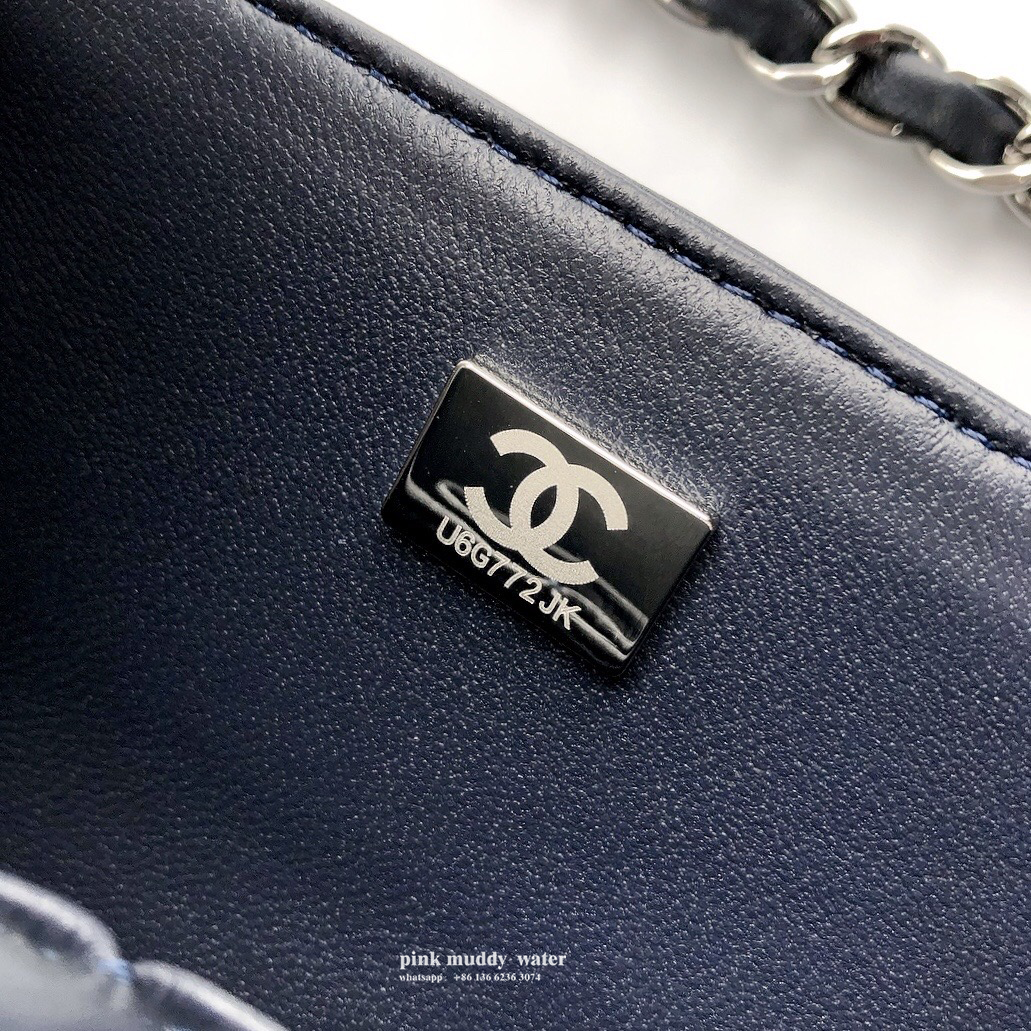 CHANEL Classic Flap CF