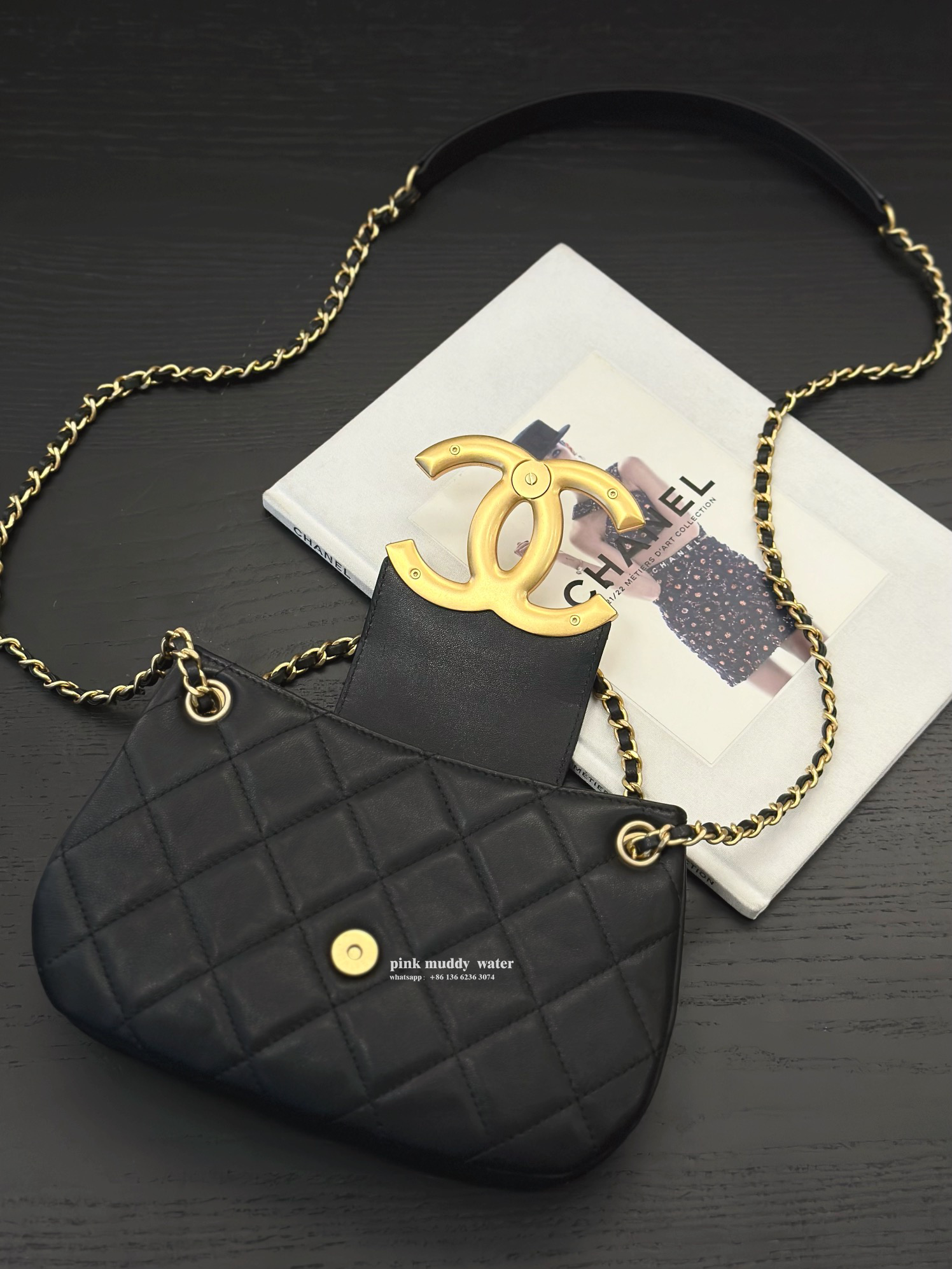 CHANEL 24C Messenger Bag