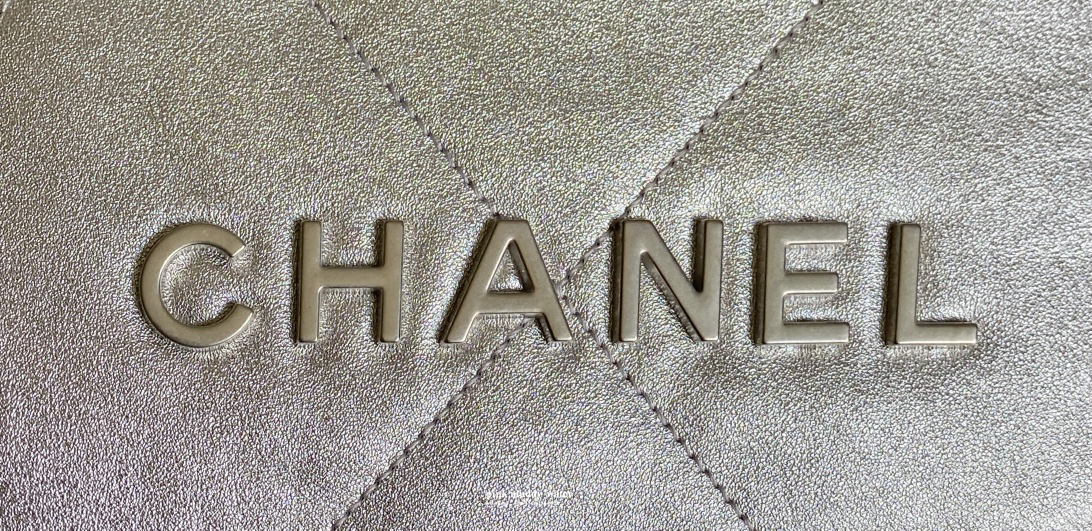 CHANEL 22Bag 23S Crossbody Bag