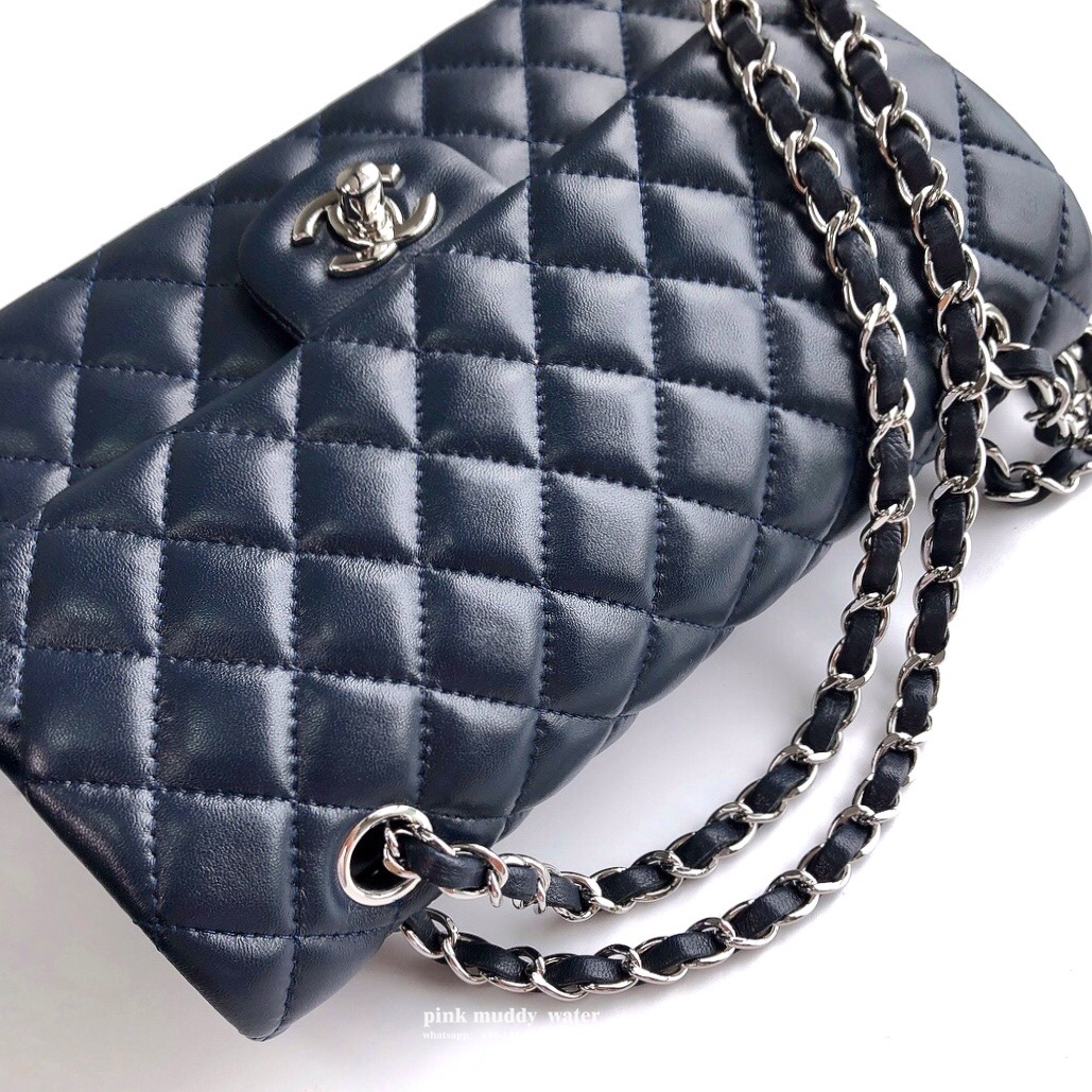 CHANEL Classic Flap CF