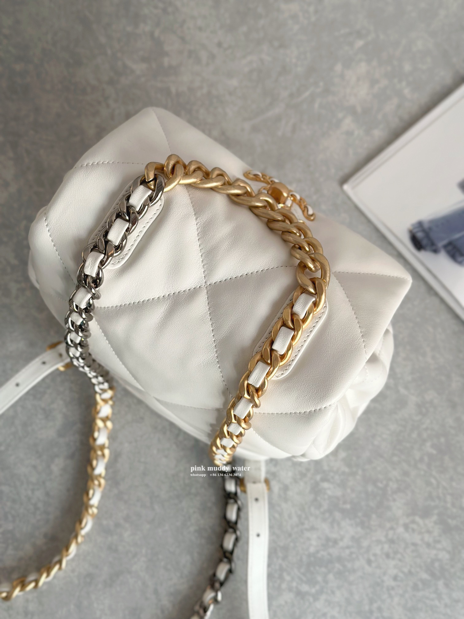 CHANEL19Bag 24C Resort Collection