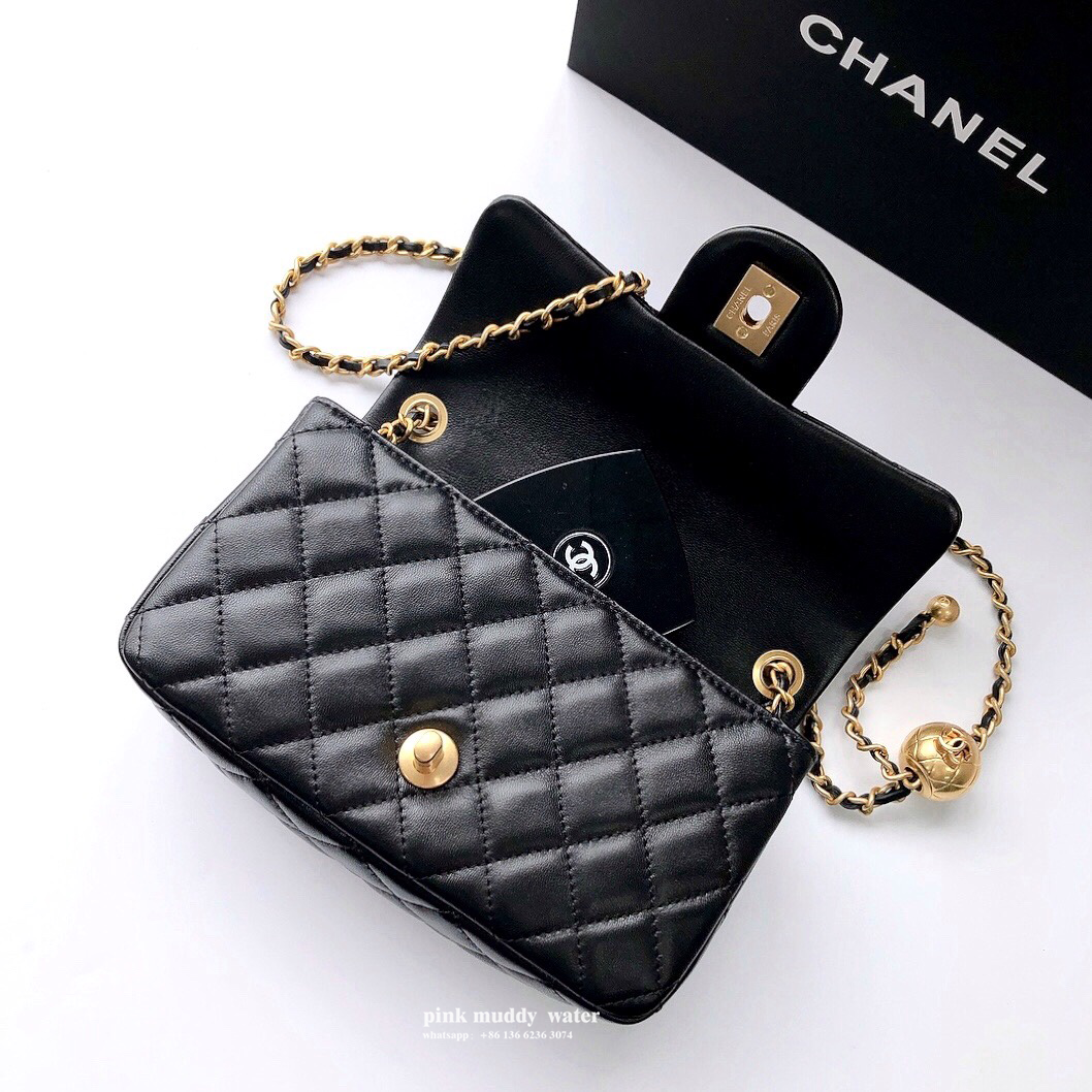 CHANEL Classic Flap CF