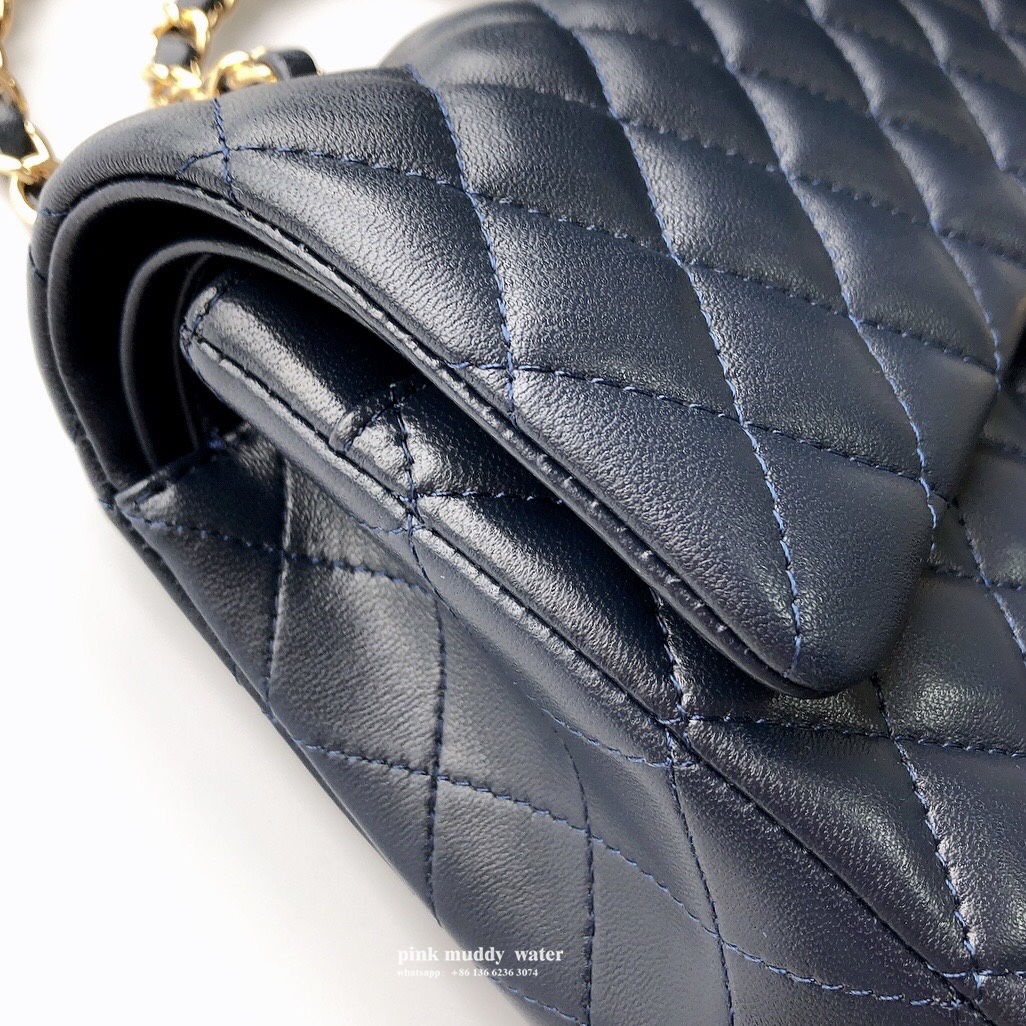 CHANEL Classic Flap CF