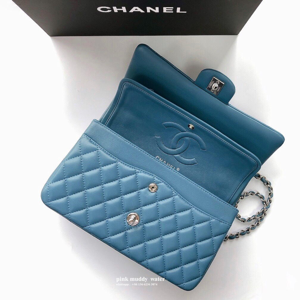 CHANEL Classic Flap CF