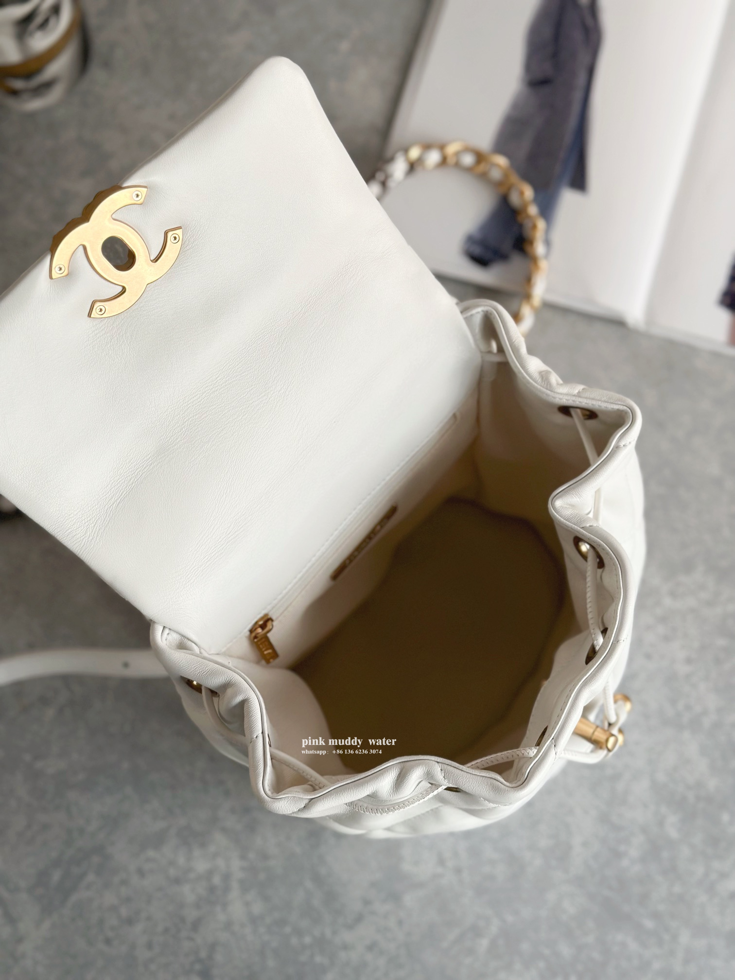 CHANEL19Bag 24C Resort Collection