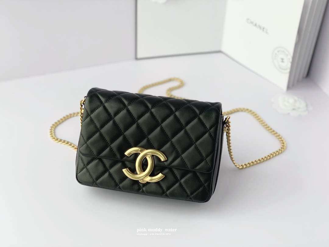 CHANEL 23P chain gold logo