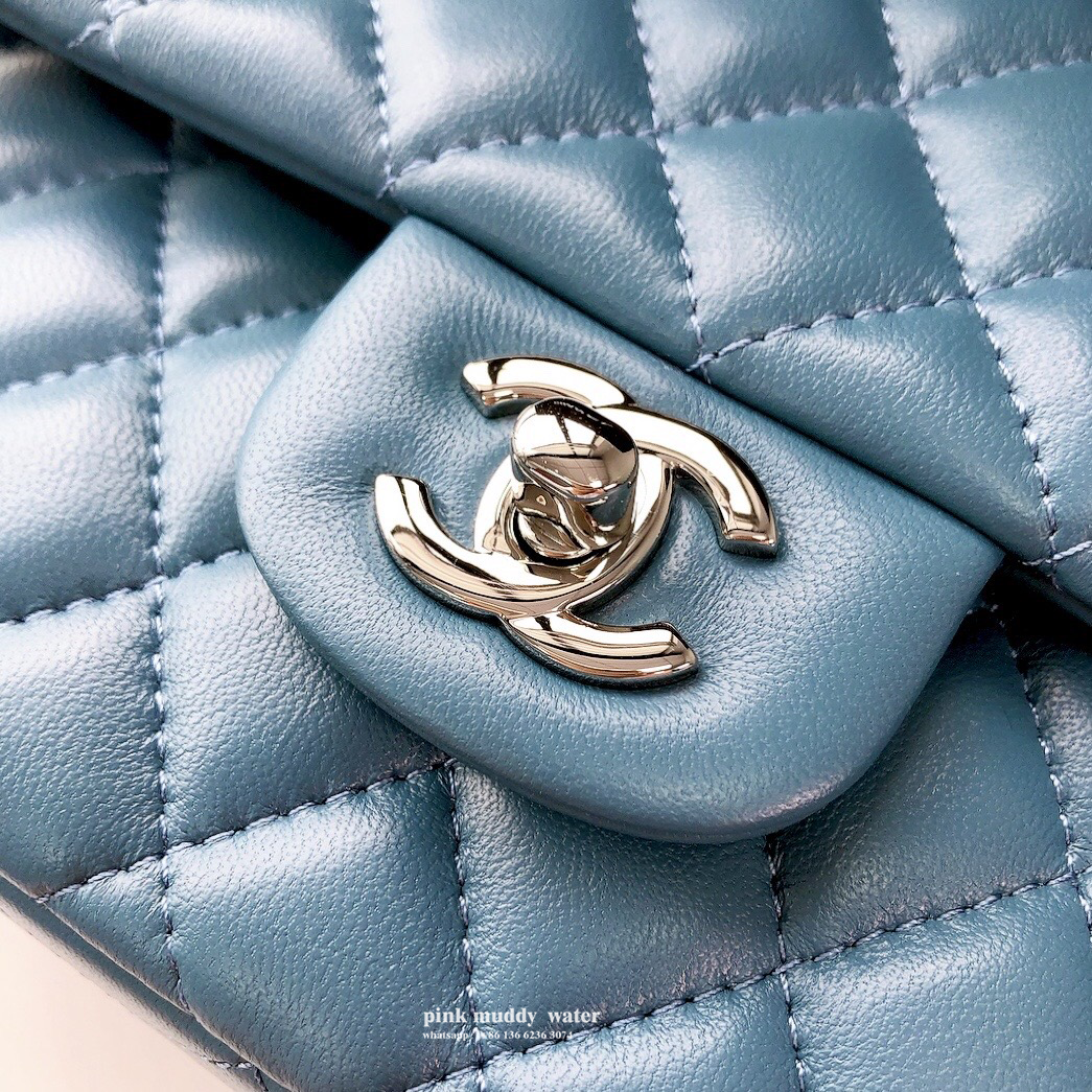 CHANEL Classic Flap CF