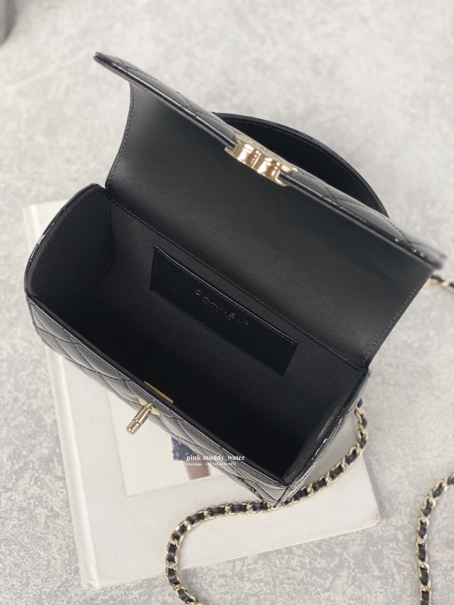 CHANEL23K shoulder crossbody handbag