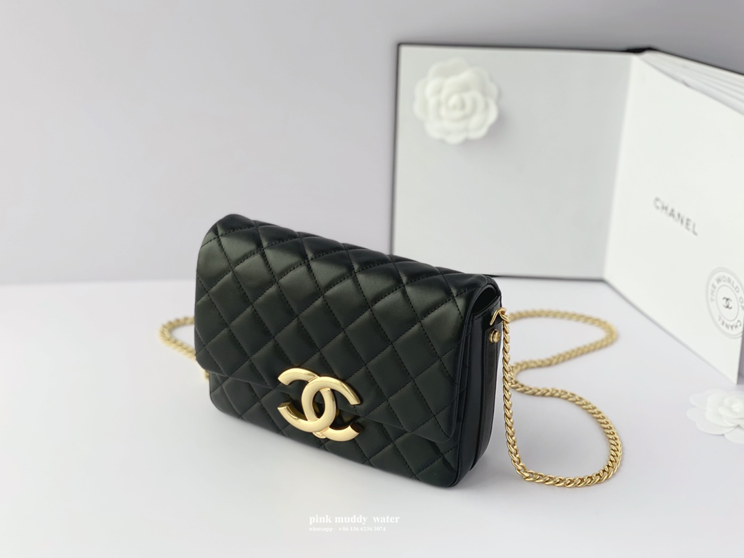 CHANEL 23P chain gold logo