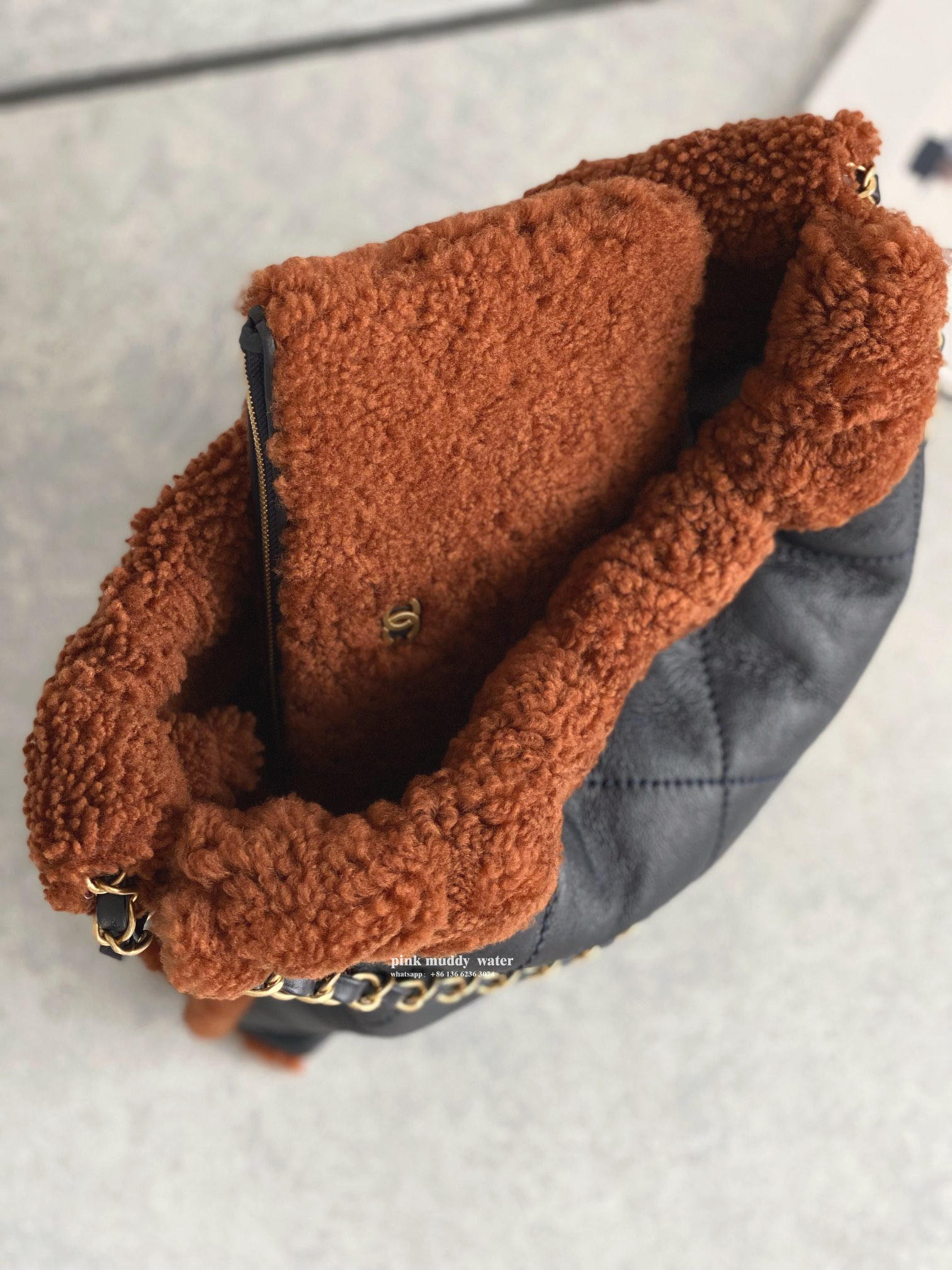 CHANEL 22Bag 23B Tote