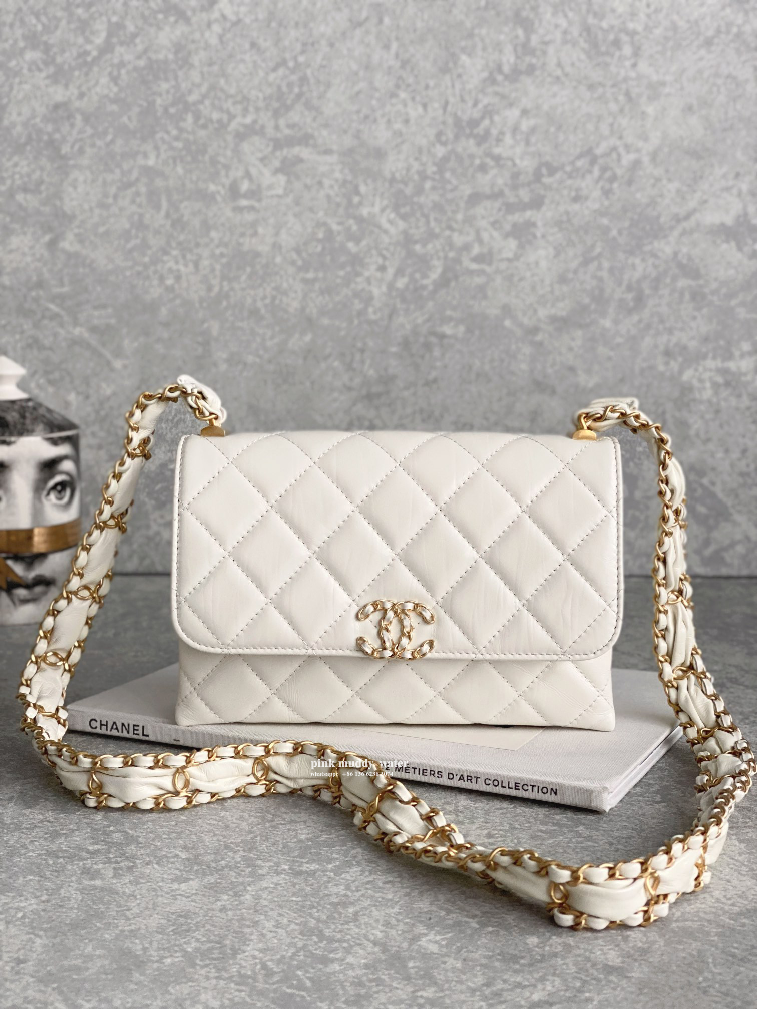 CHANEL 23K 19 Hobo Tofu Bag