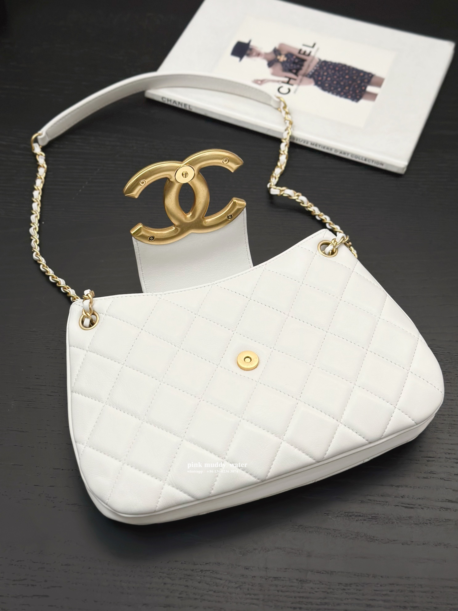 CHANEL 24C Messenger Bag