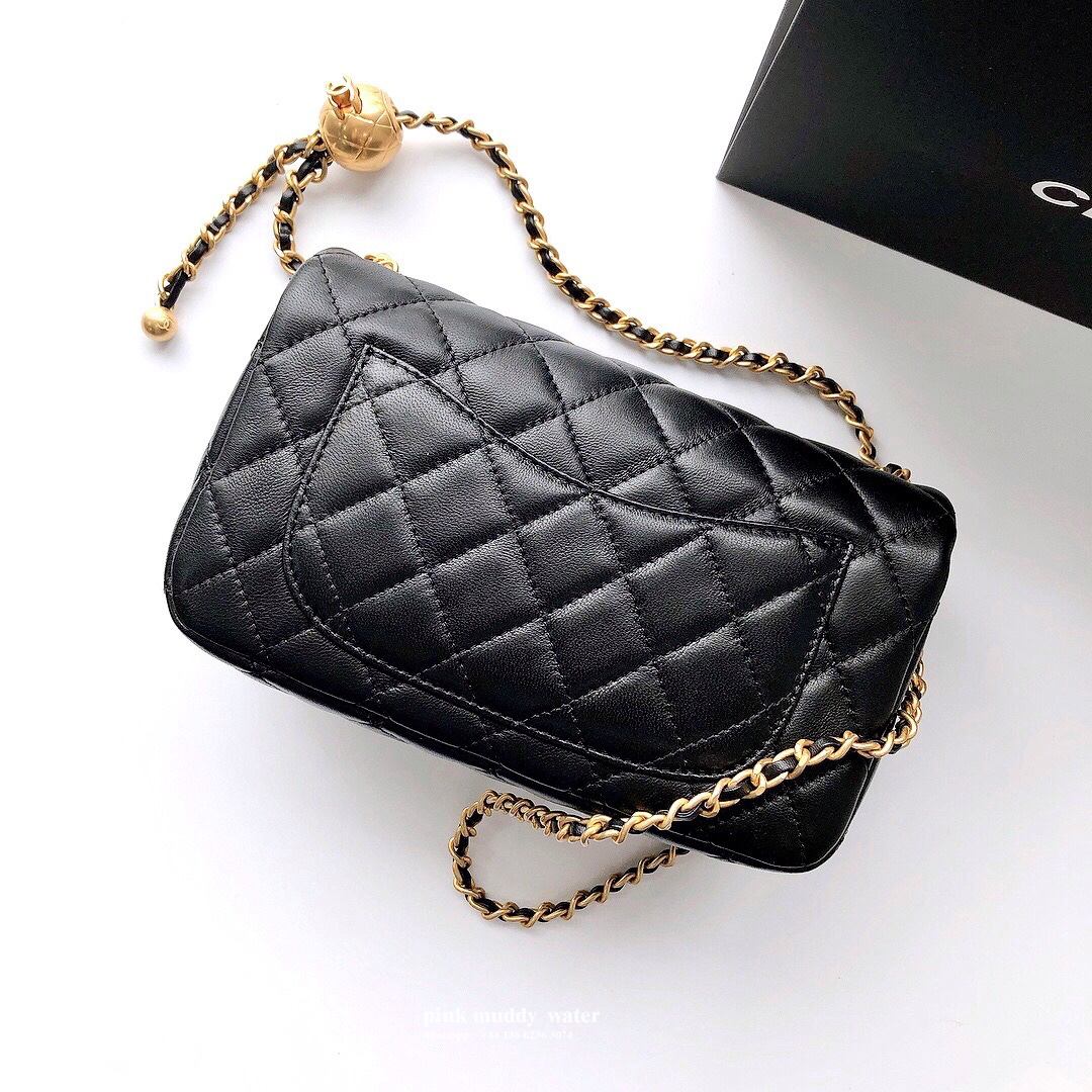 CHANEL Classic Flap CF