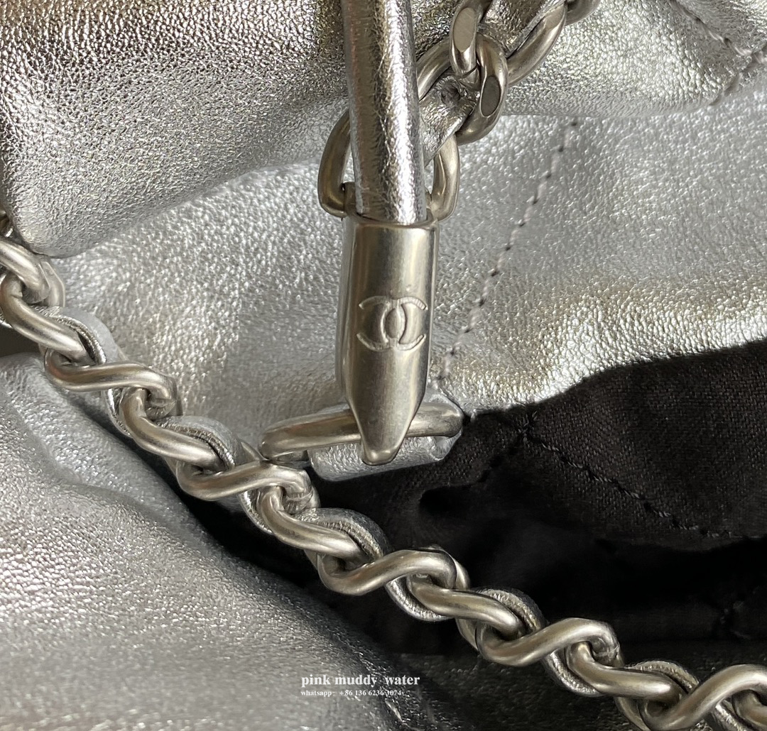 CHANEL 22Bag 23S Crossbody Bag