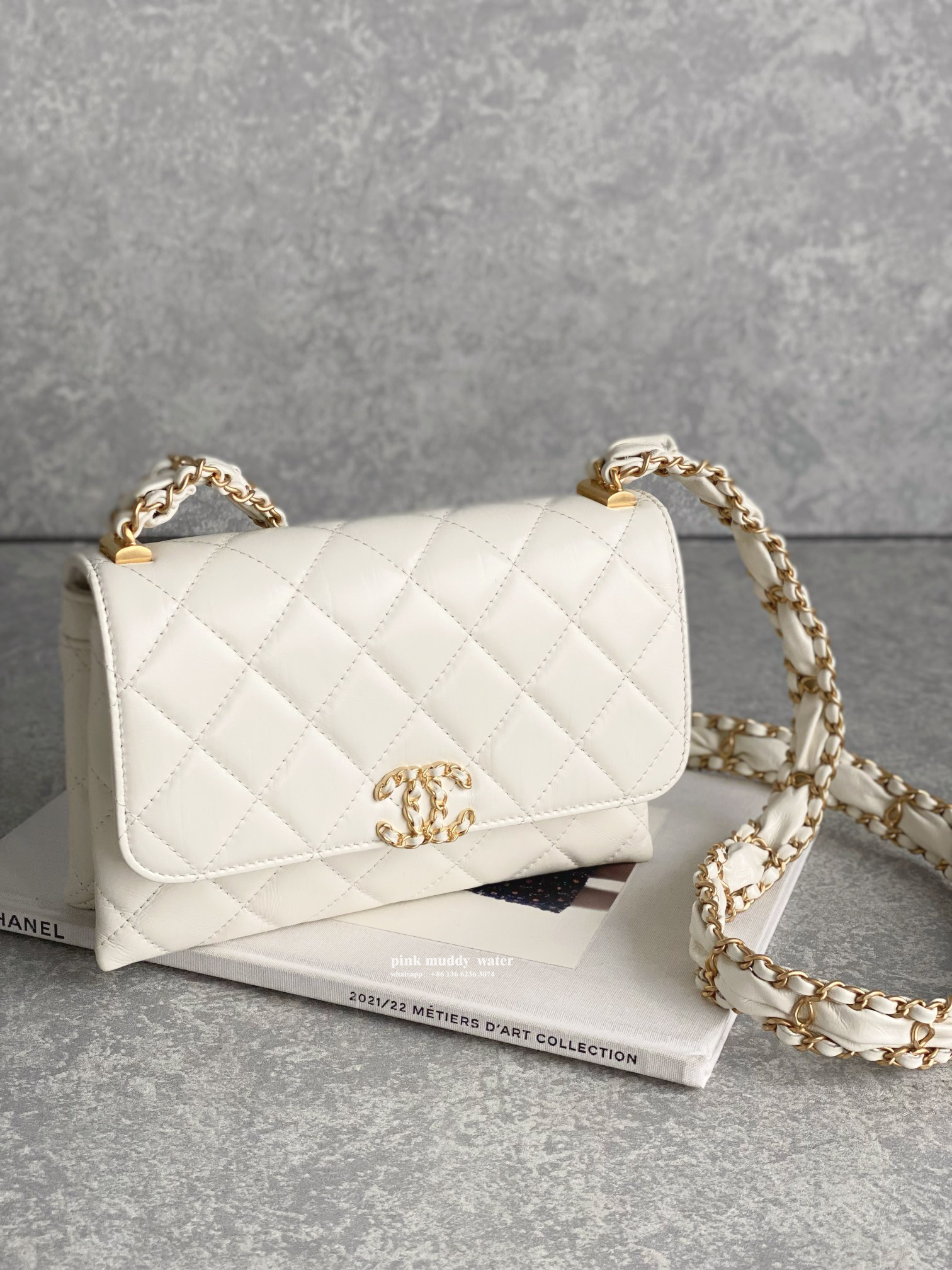 CHANEL 23K 19 Hobo Tofu Bag