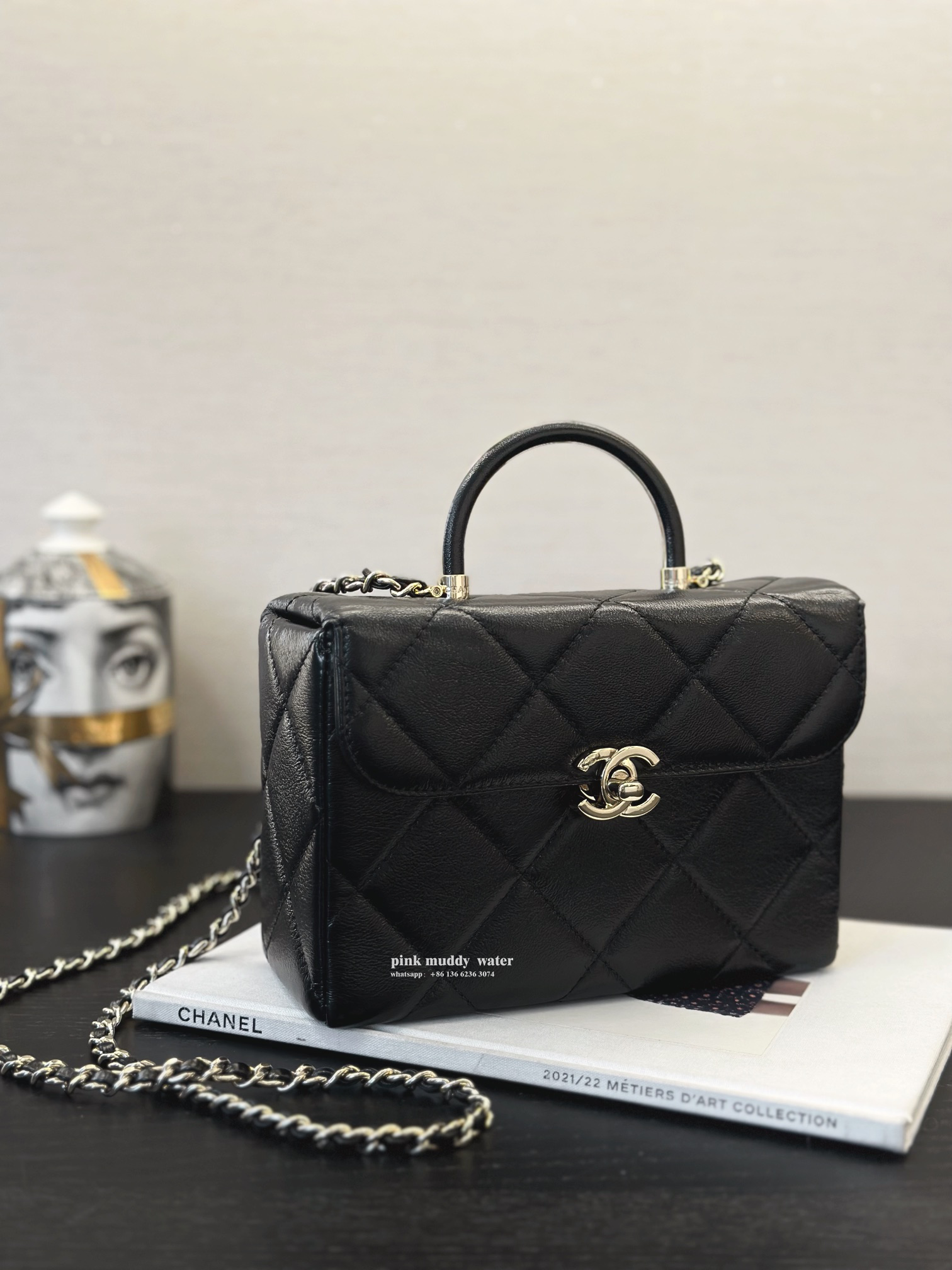 CHANEL 23K Crossbody Handbag