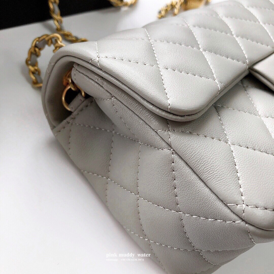 CHANEL Classic Flap CF