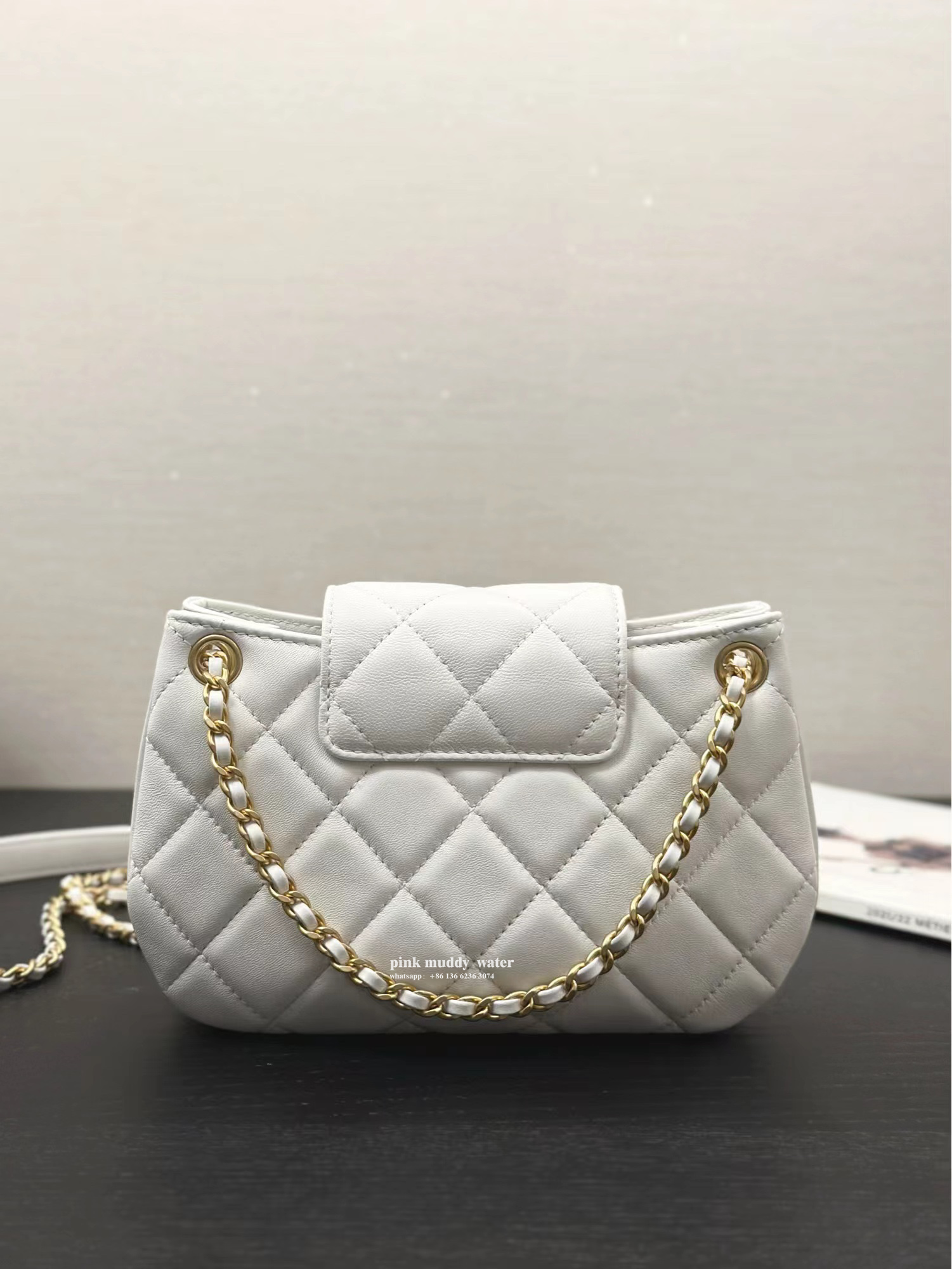 CHANEL 24C Messenger Bag
