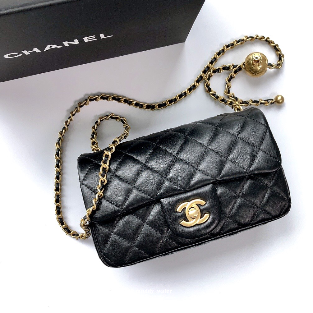CHANEL Classic Flap CF