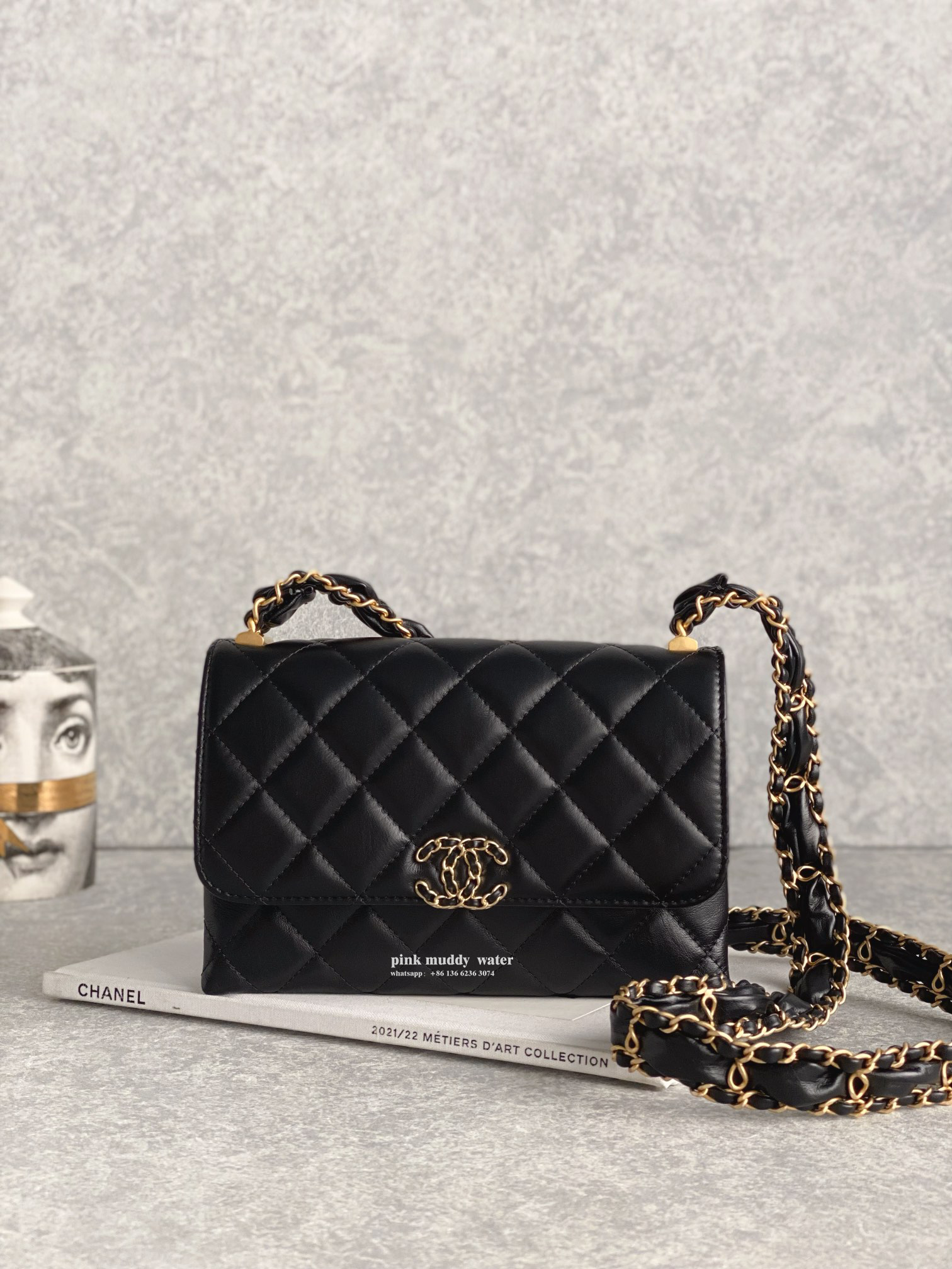 CHANEL 23K 19 Hobo Tofu Bag