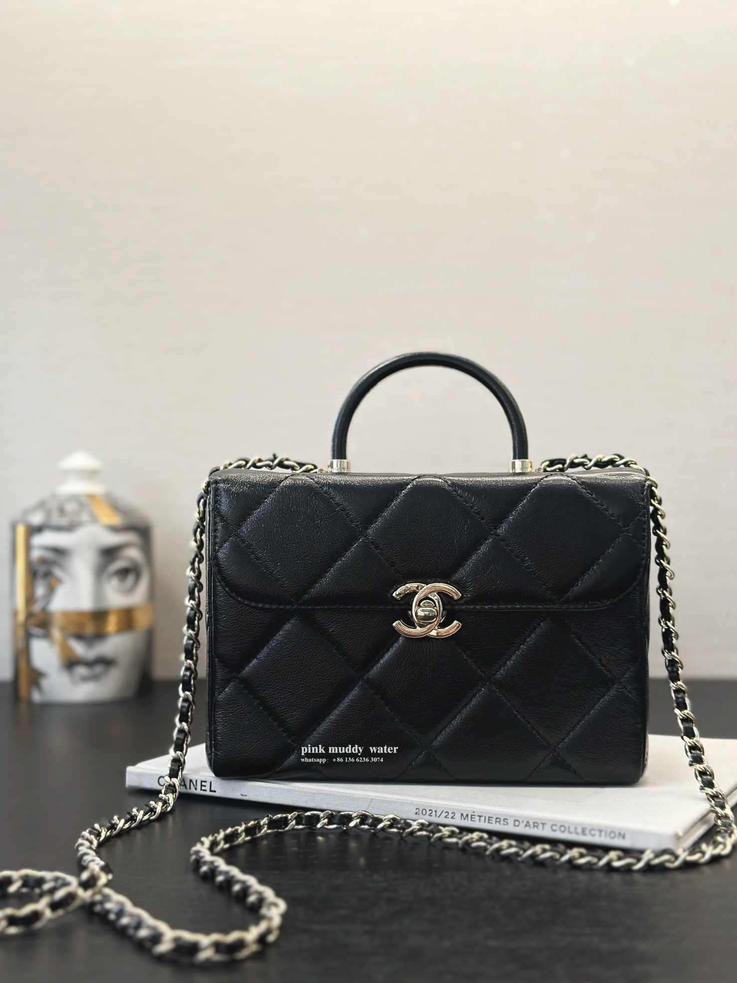 CHANEL 23K Crossbody Handbag