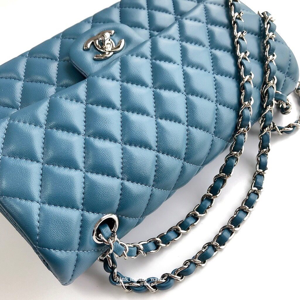 CHANEL Classic Flap CF