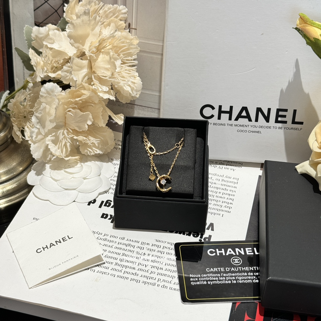 Chanel Necklaces