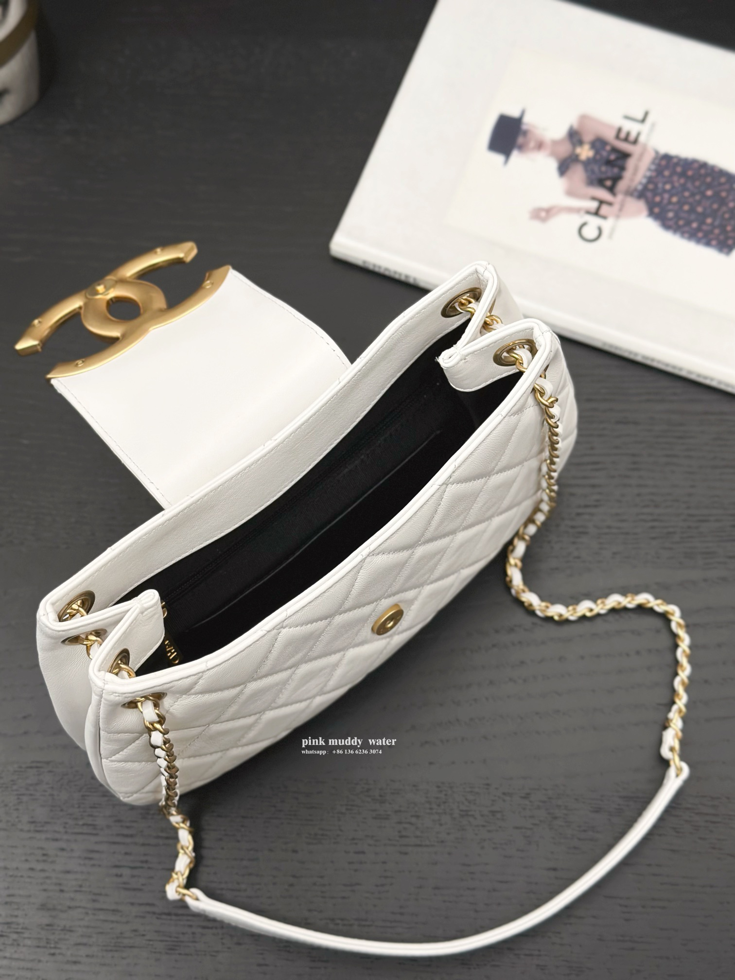 CHANEL 24C Messenger Bag