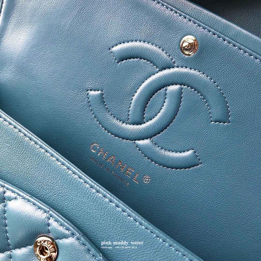 CHANEL Classic Flap CF