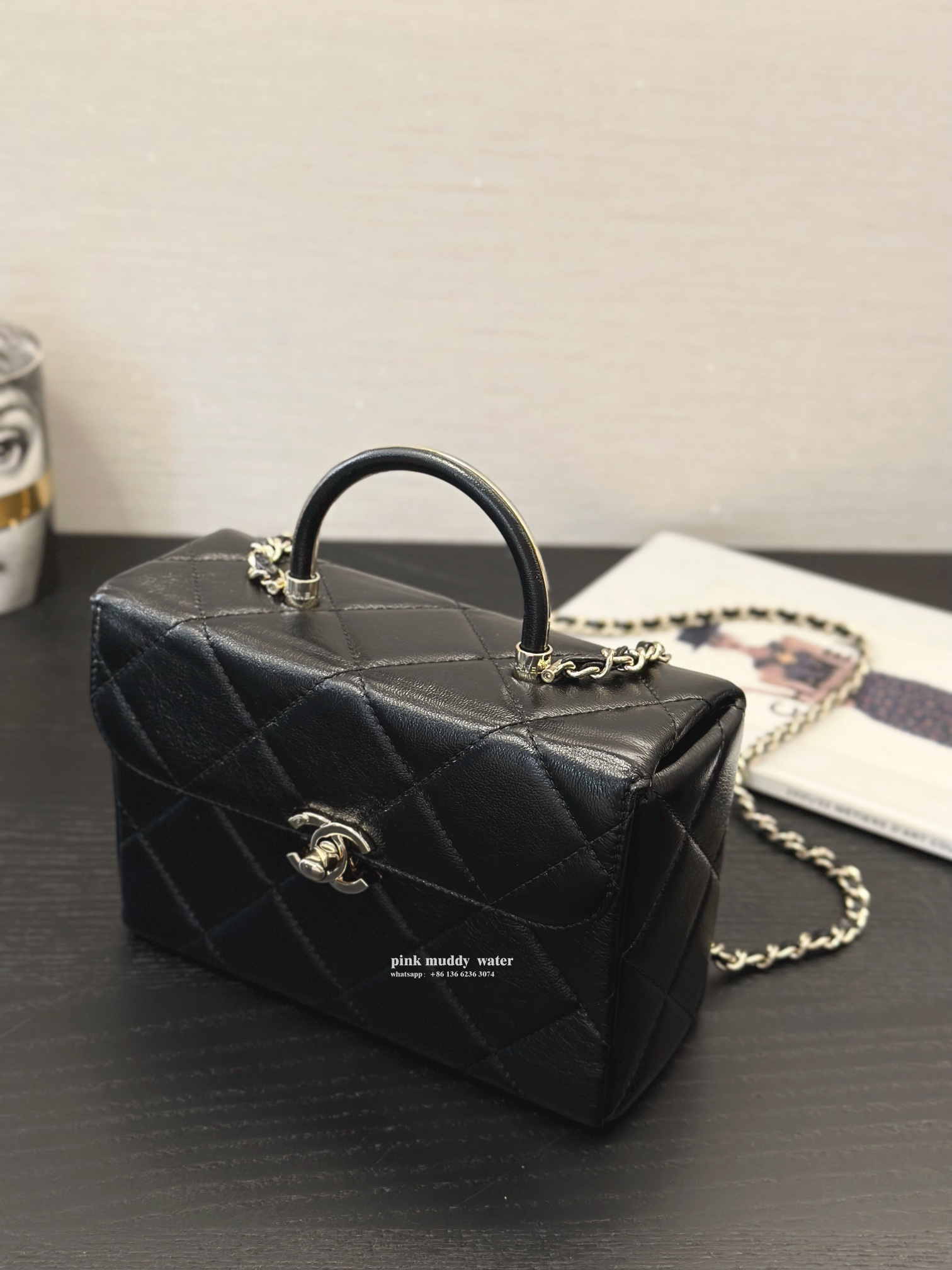 CHANEL 23K Crossbody Handbag