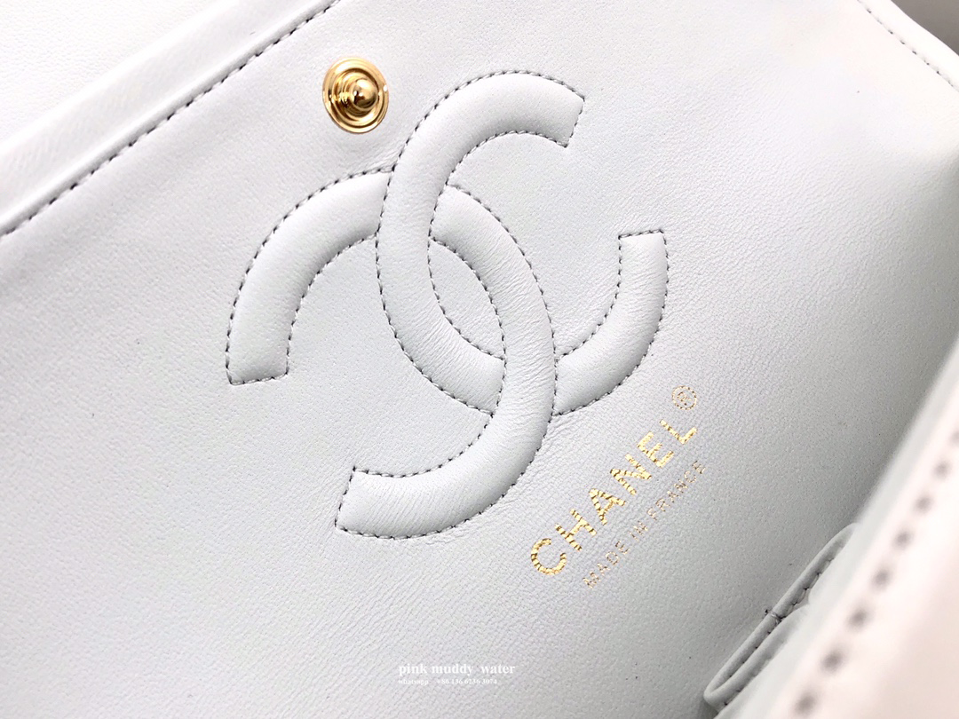 CHANEL Classic Flap CF