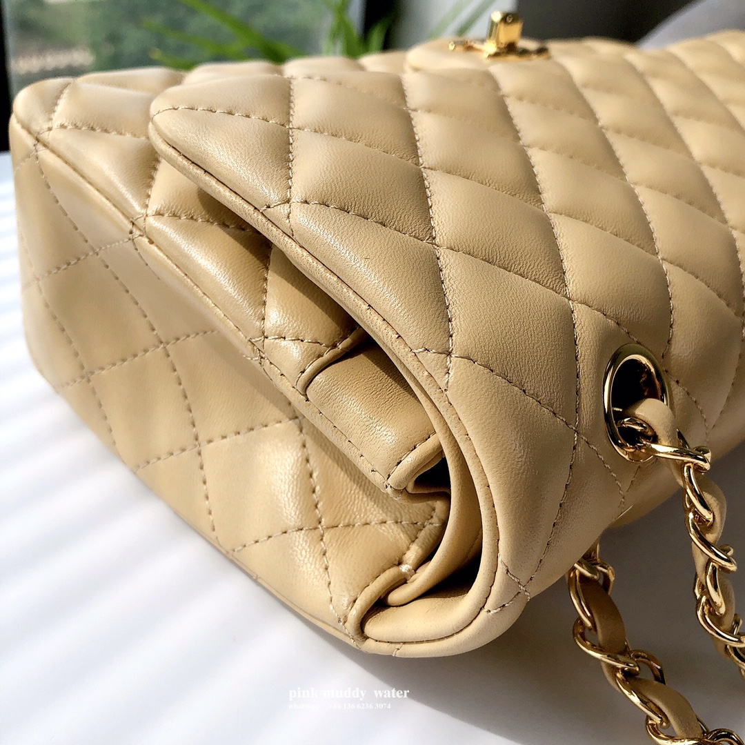 CHANEL Classic Flap CF