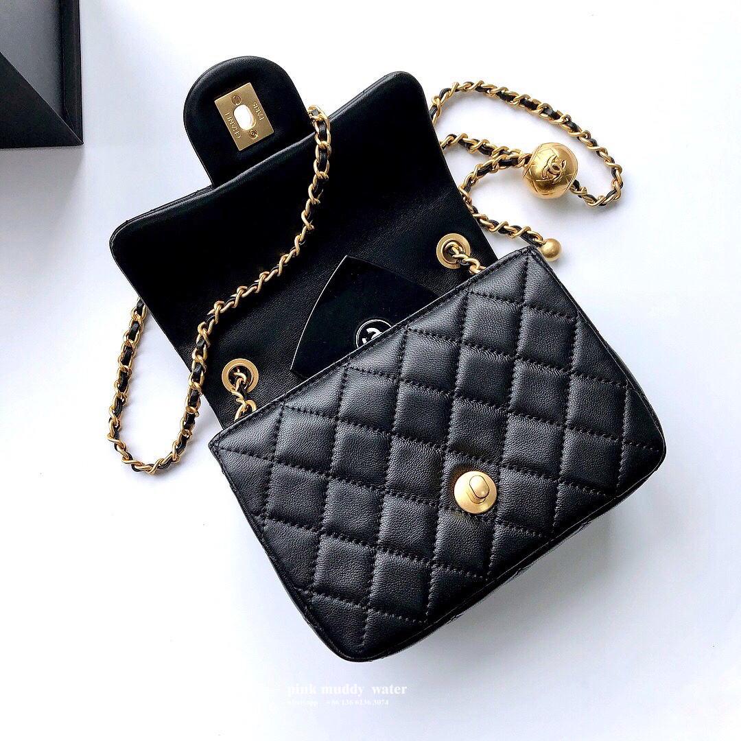 CHANEL 23K Crossbody Bag