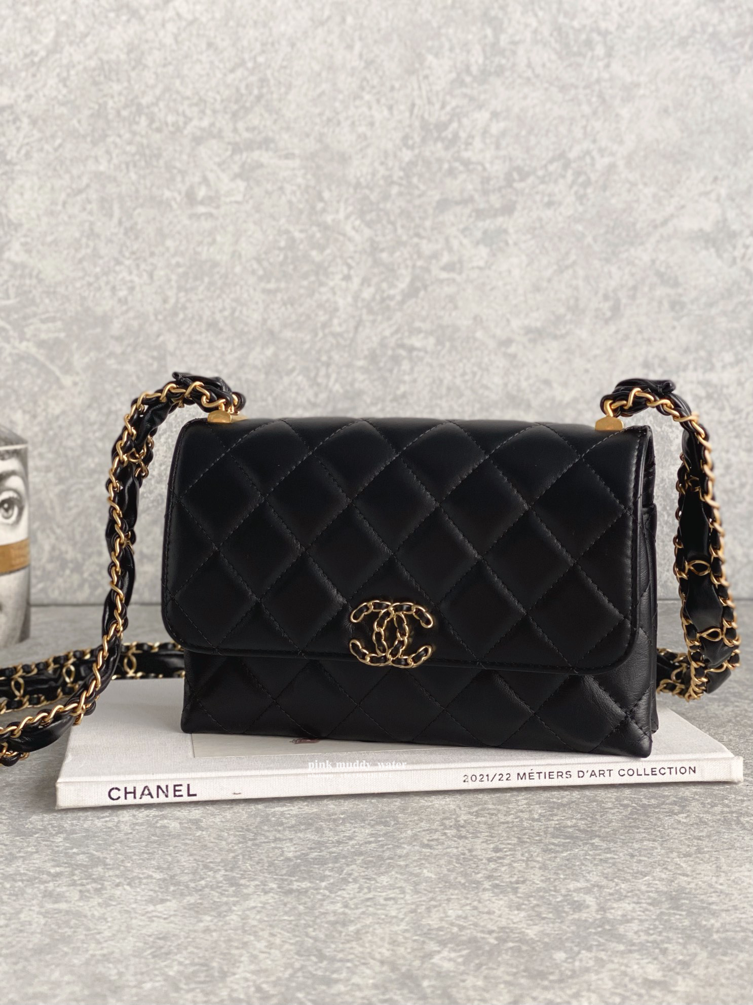 CHANEL 23K 19 Hobo Tofu Bag