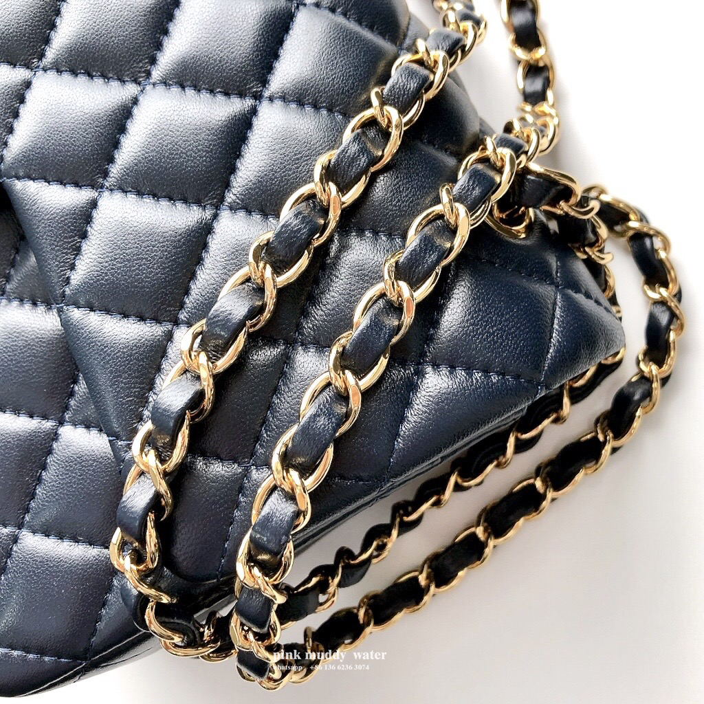 CHANEL Classic Flap CF