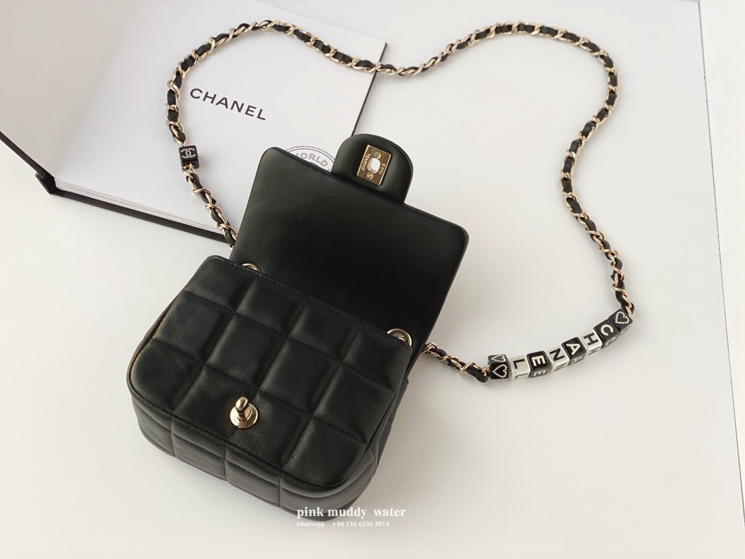CHANEL 23C black and white square
