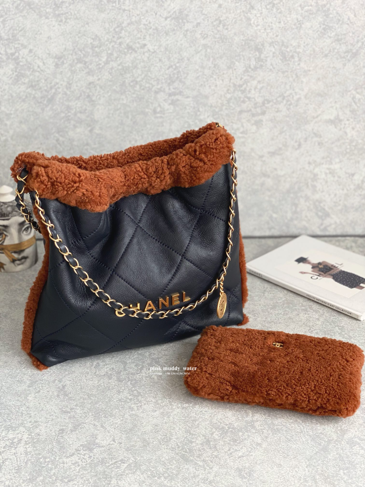 CHANEL 22Bag 23B Tote