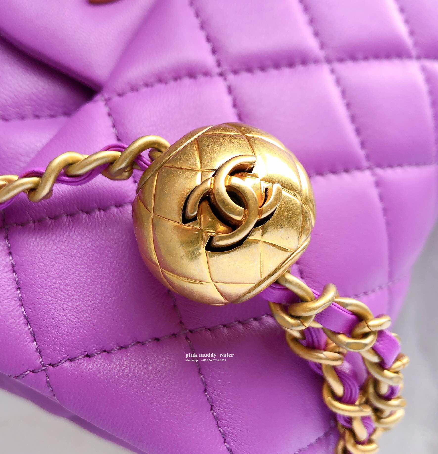 CHANEL 23K Crossbody Bag