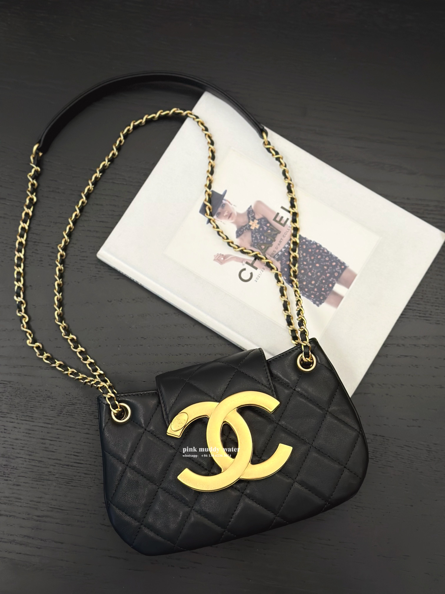 CHANEL 24C Messenger Bag
