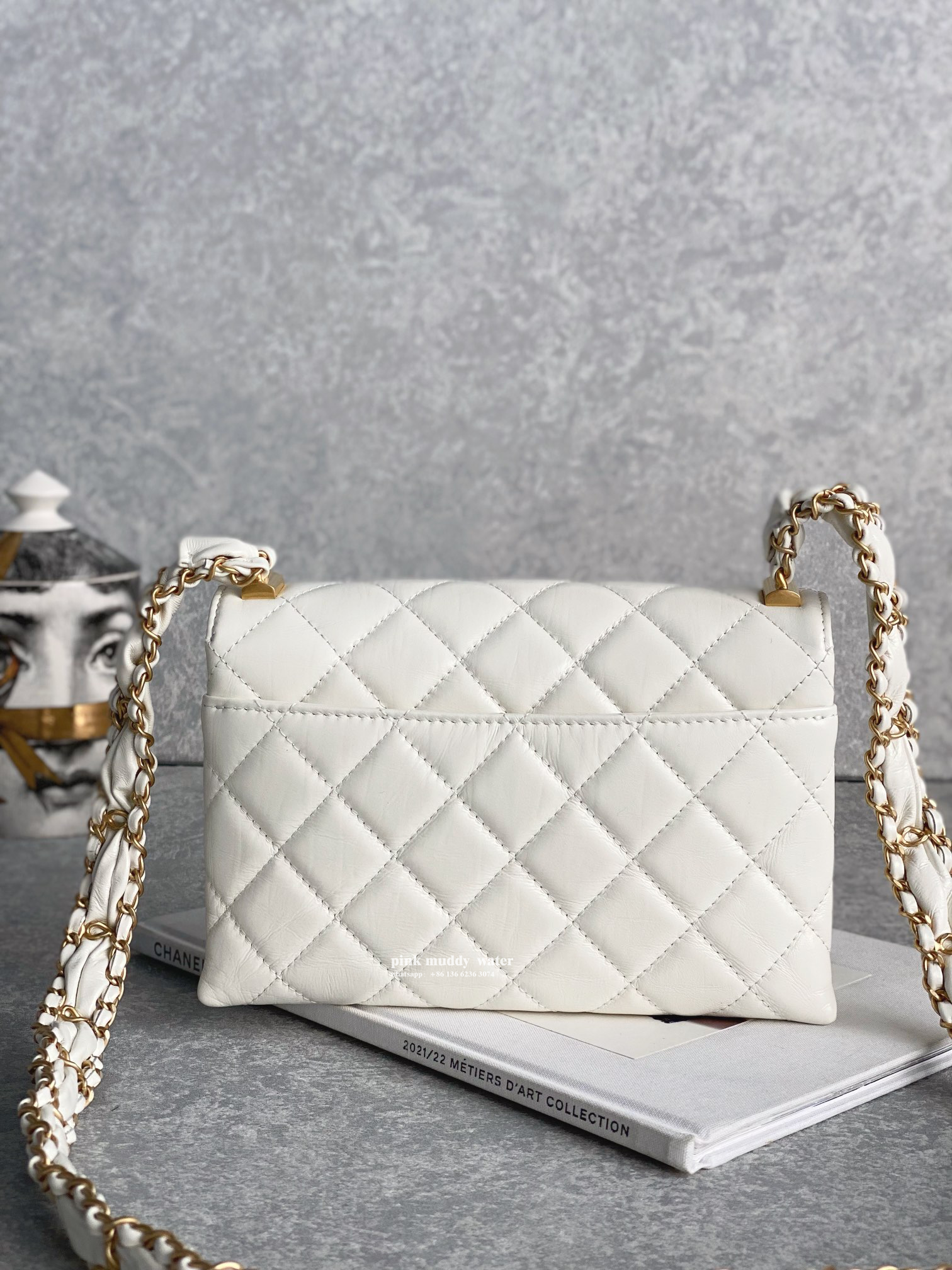 CHANEL 23K 19 Hobo Tofu Bag