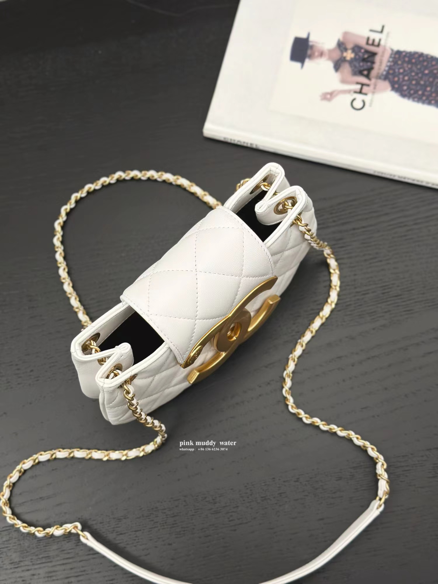 CHANEL 24C Messenger Bag