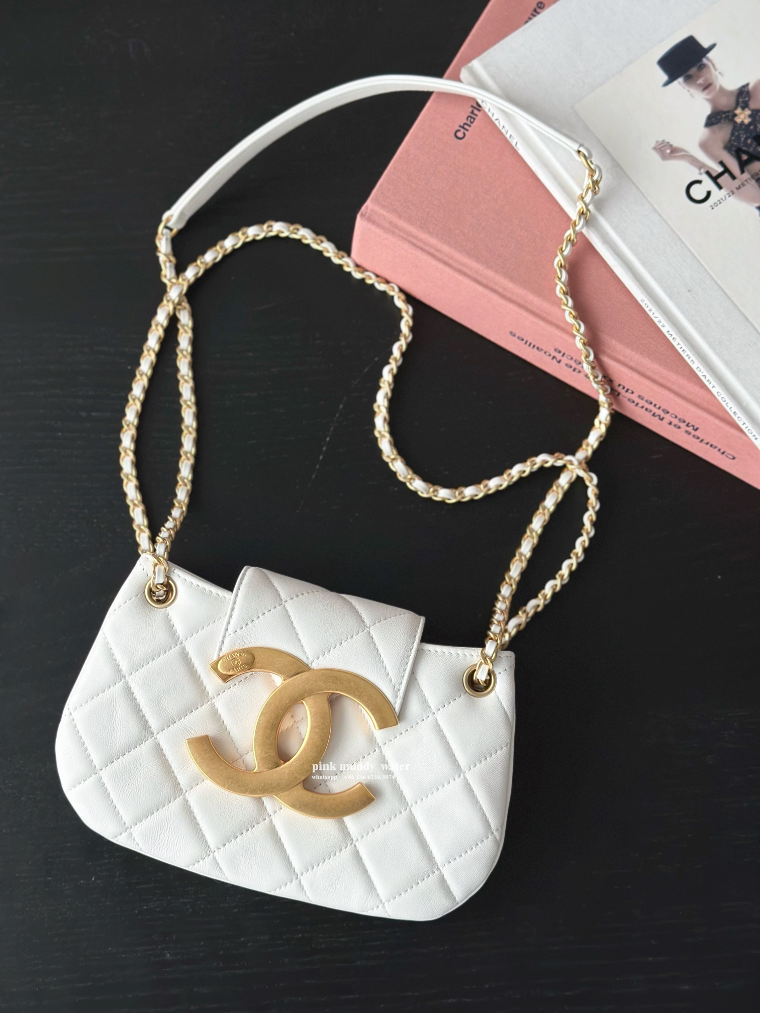 CHANEL 24C Messenger Bag