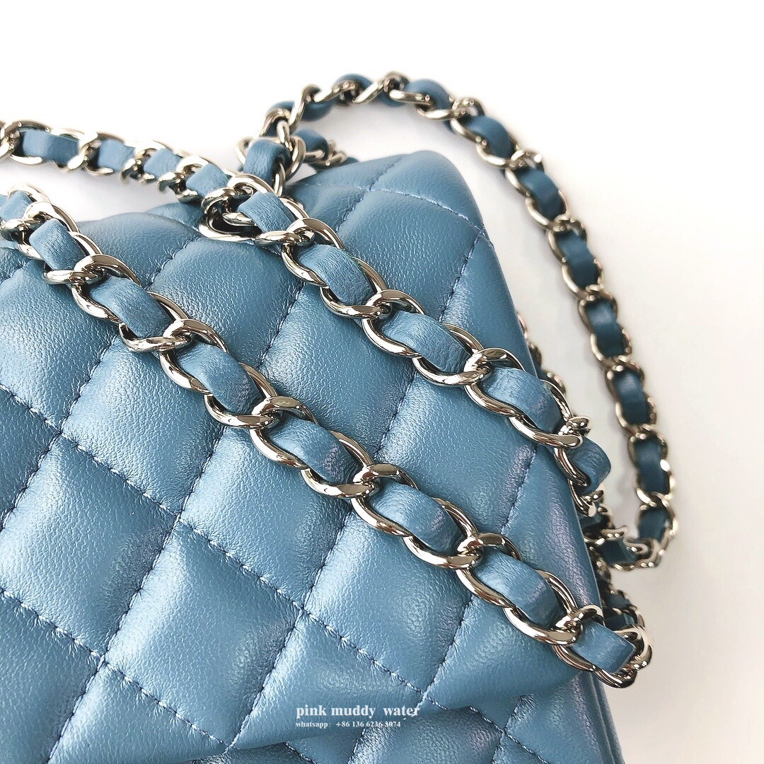 CHANEL Classic Flap CF