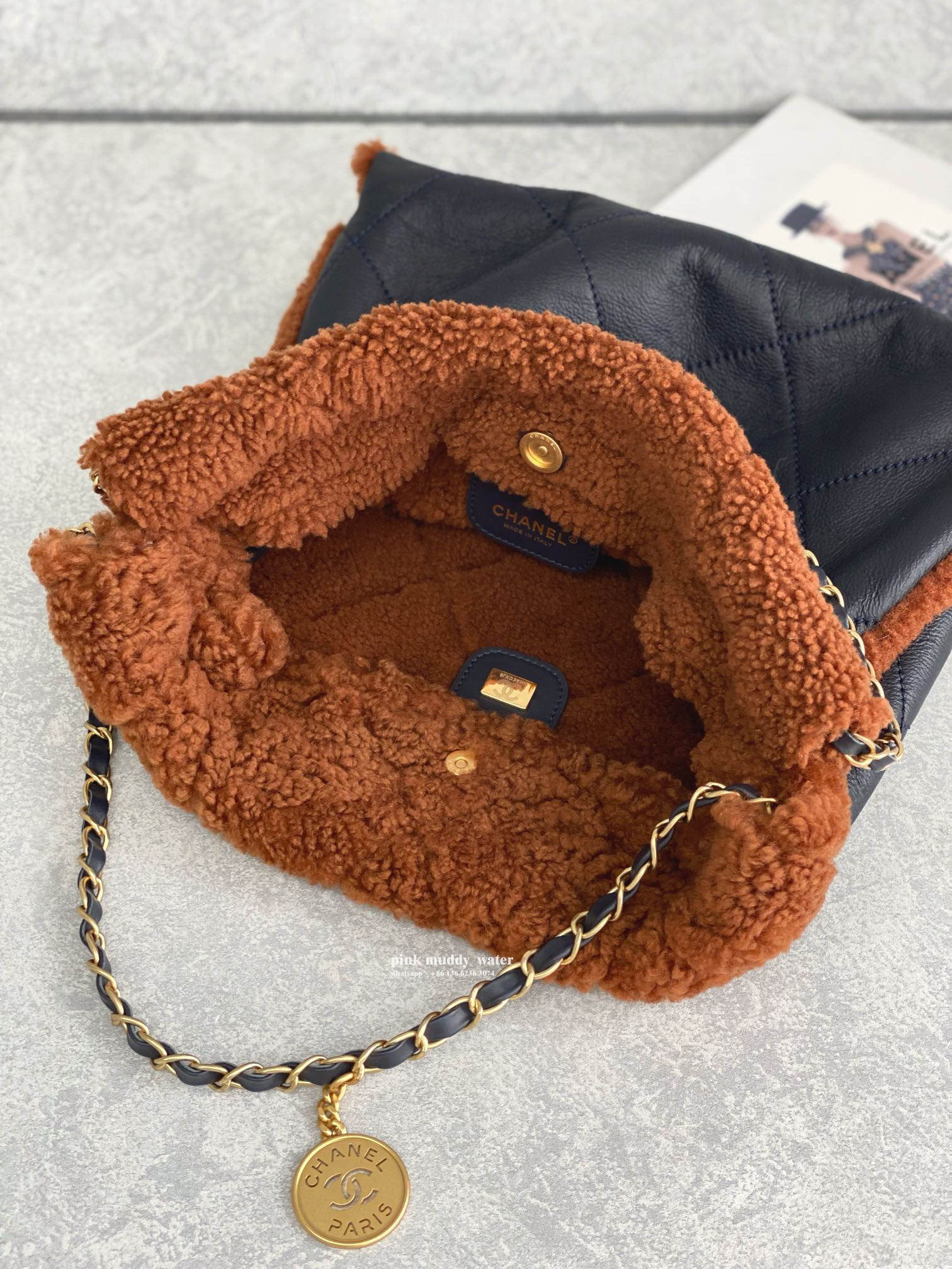 CHANEL 22Bag 23B Tote