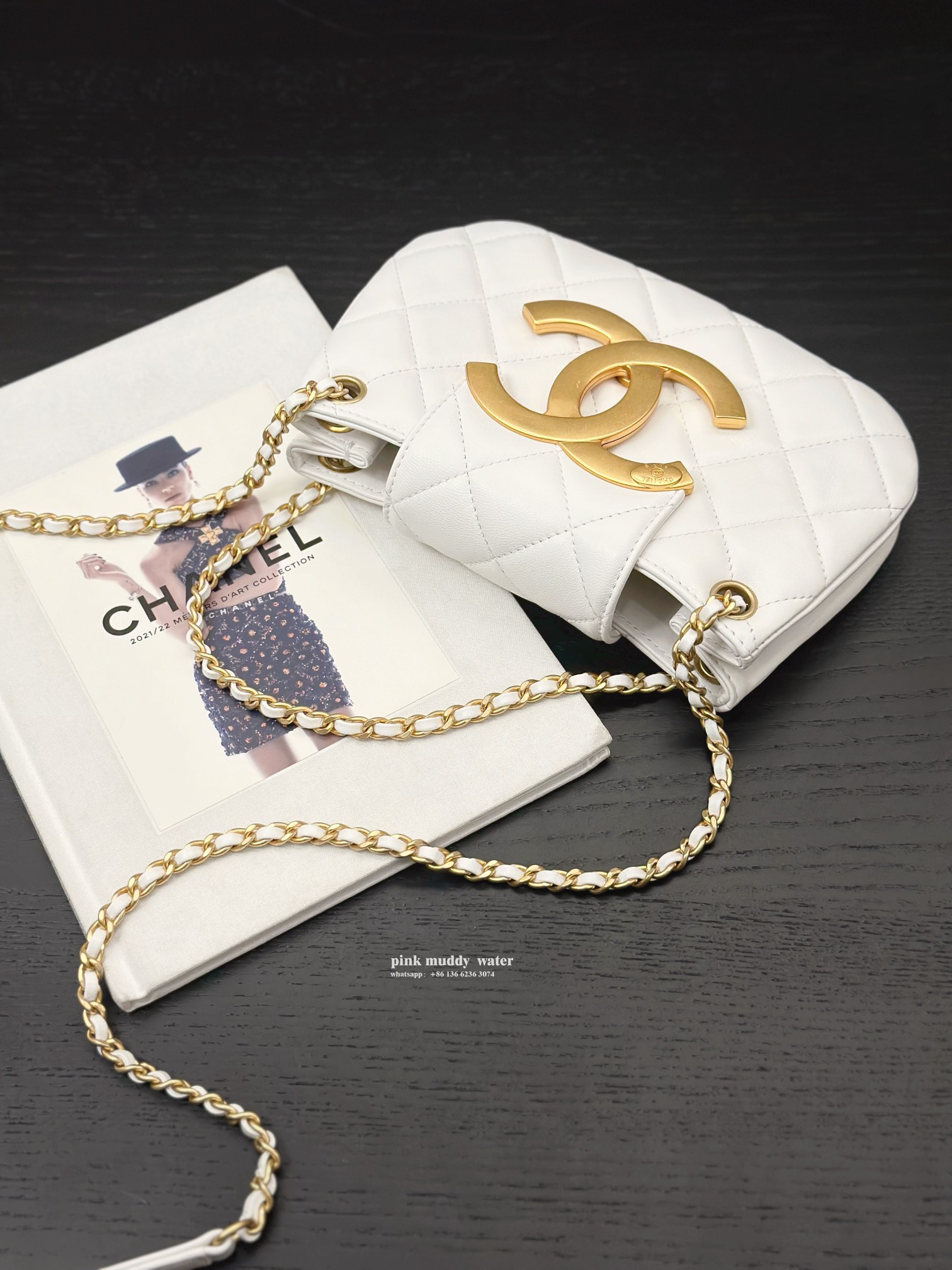 CHANEL 24C Messenger Bag