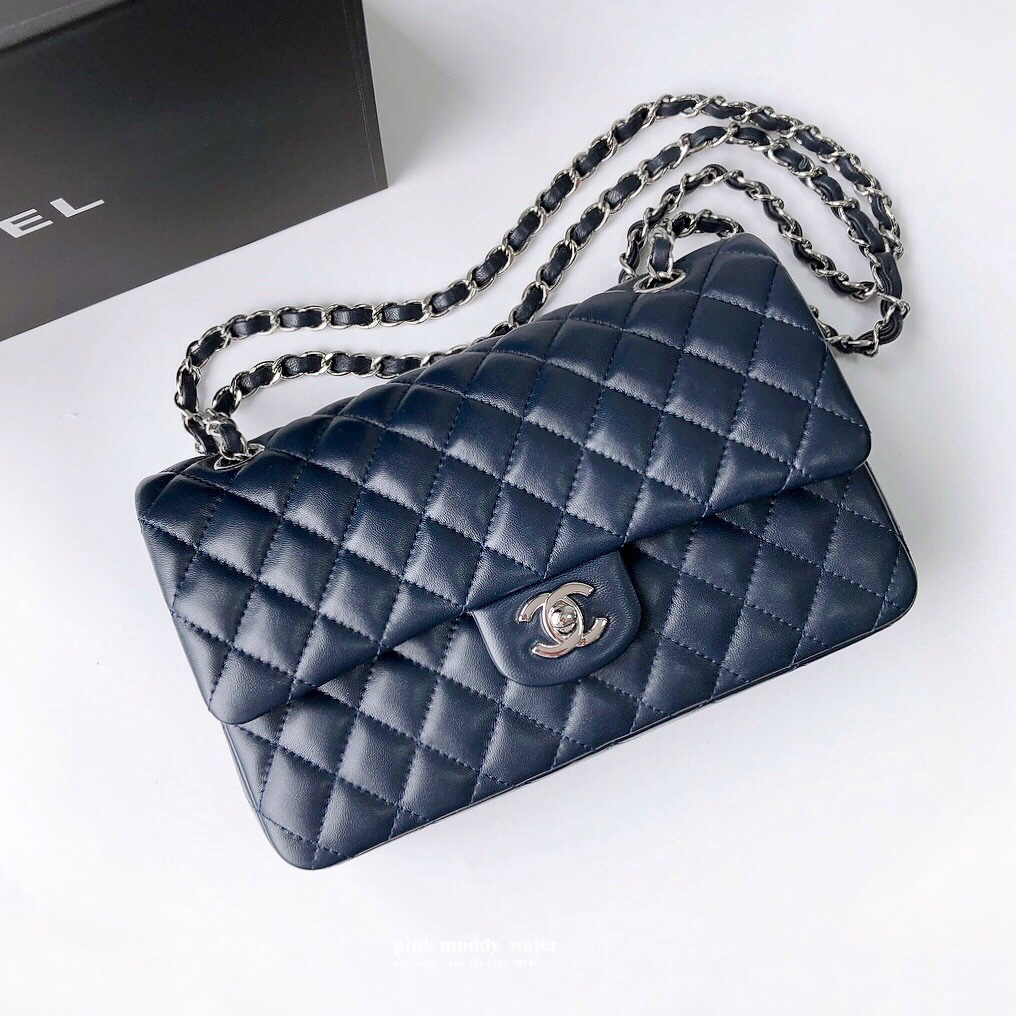 CHANEL Classic Flap CF
