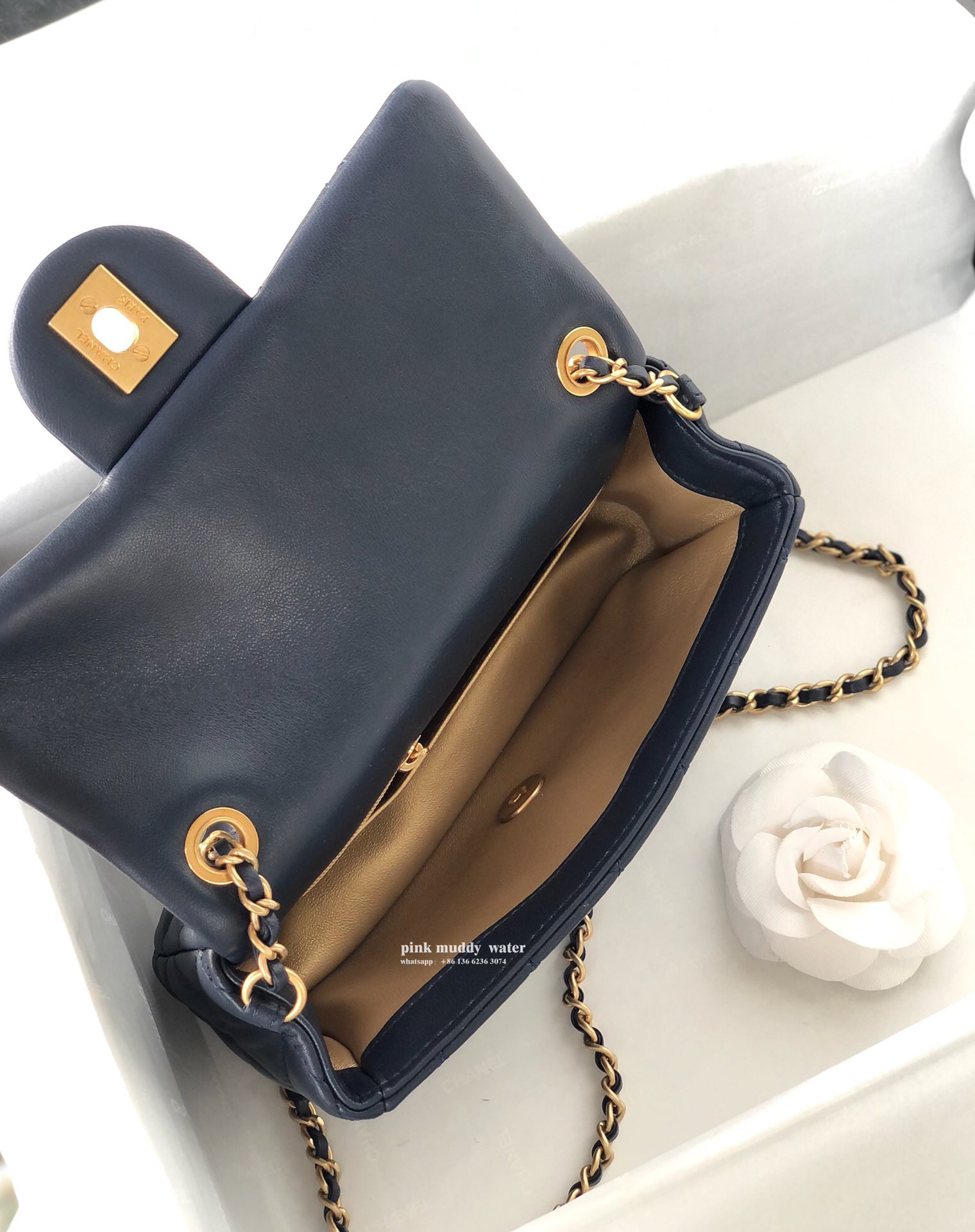 CHANEL Classic Flap CF