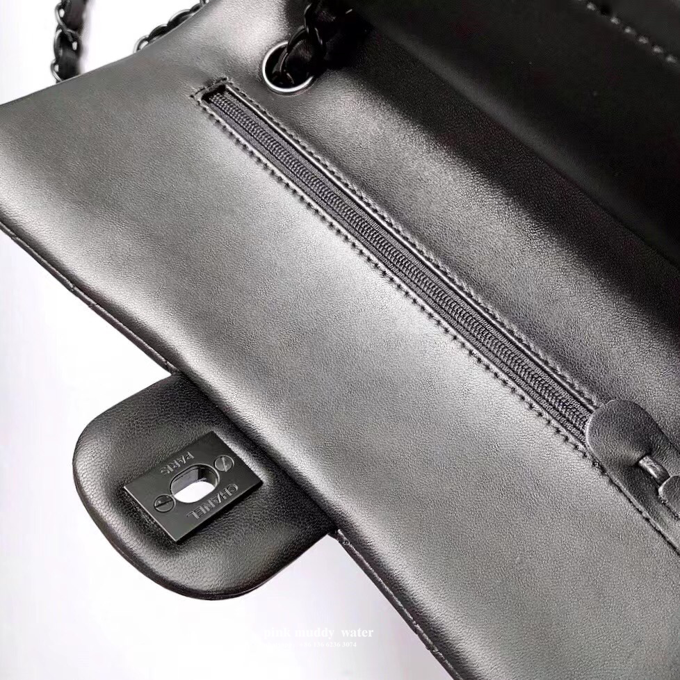 CHANEL Classic Flap CF